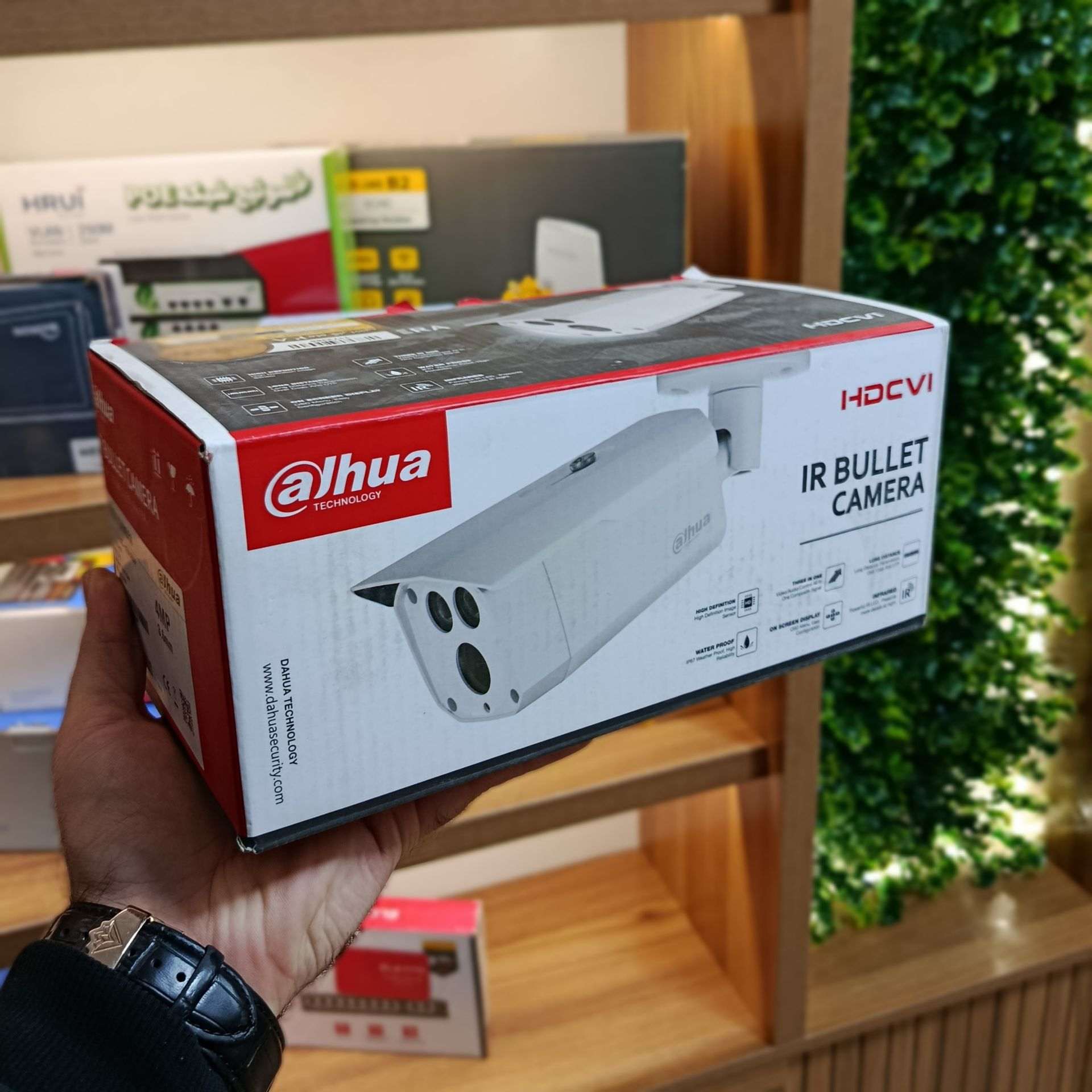 دوربین مداربسته داهوا HFW1400DP گارانتی 28 ماهه ماد طلایی